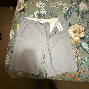 Old Navy Men's Light Gray Flat Front Shorts
